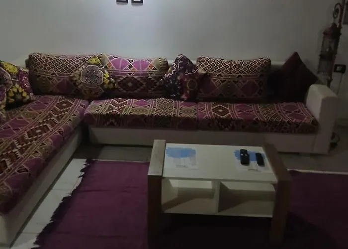 3-bed Sleeps 6 With Sea View & Free Parking * الغردقة